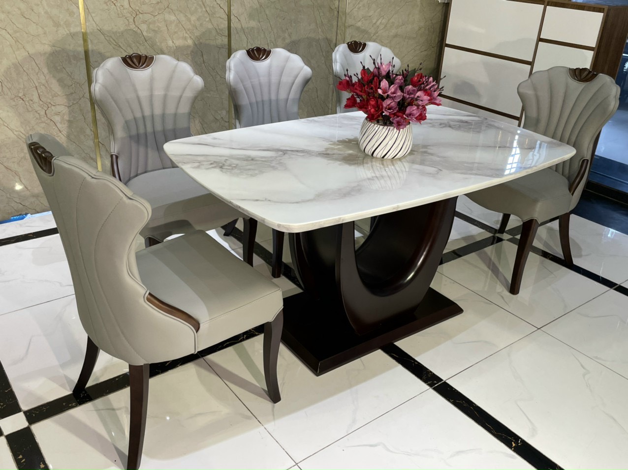 Bàn Ăn Nhập Khẩu NK01